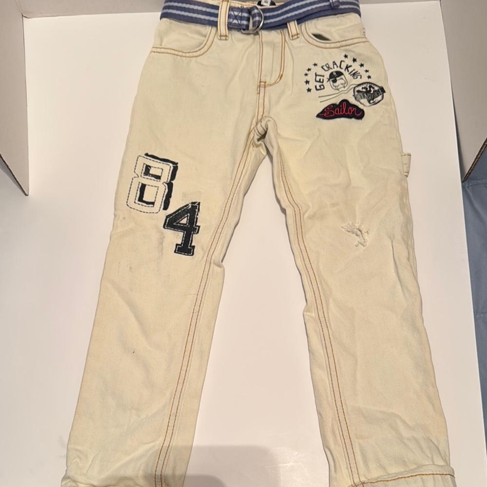 Navy Cream Graphic jeans with Belt